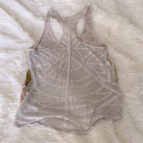 Express Tank Top - Picture 4 of 5